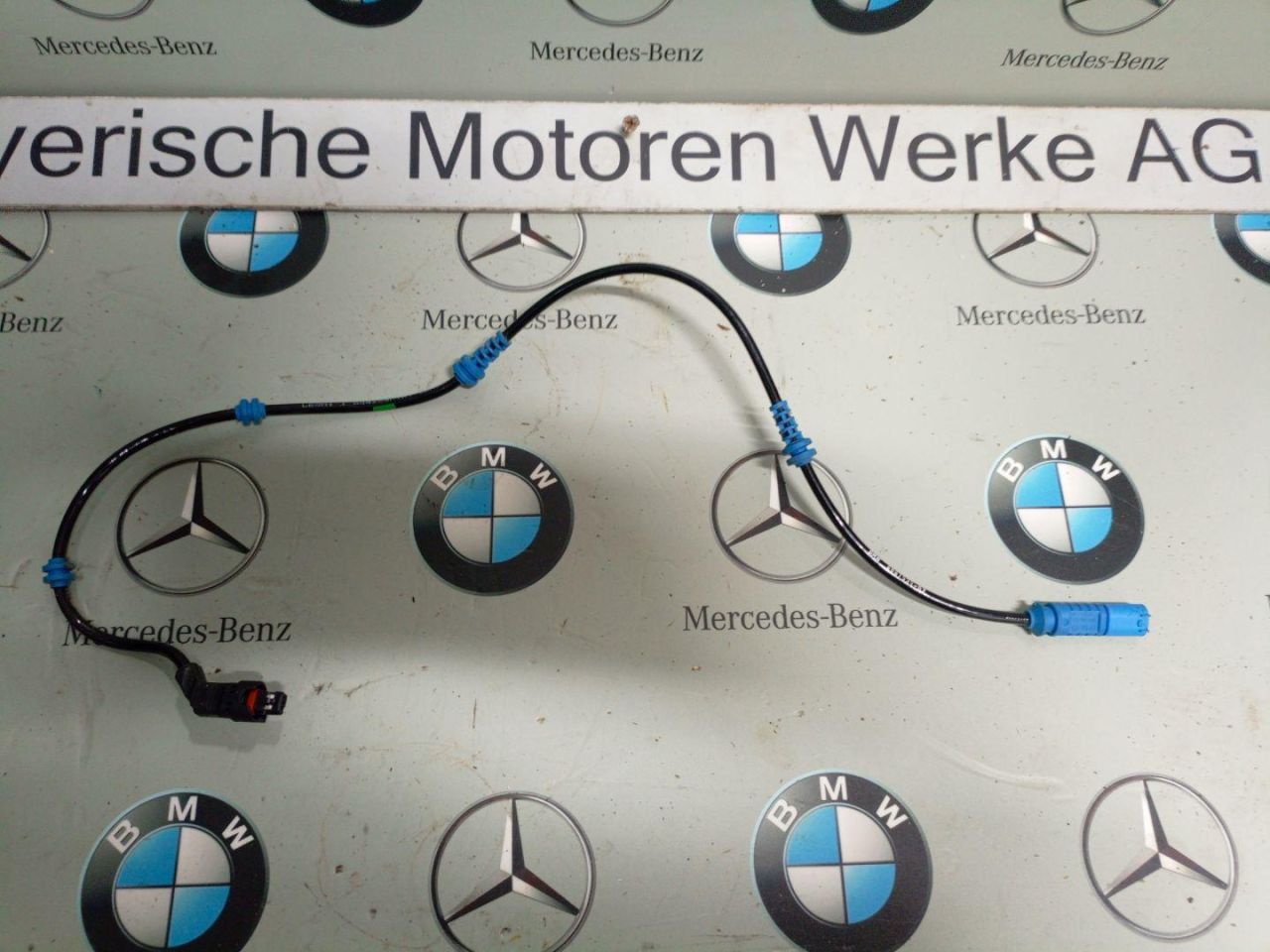 проводка амортизатора BMW 2023, 4.4 л., бензин, 416, 6887539 - фото №1