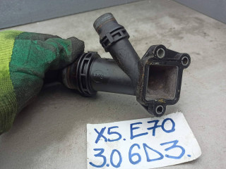 фланец (тройник) системы охлаждения BMW X5 E70 2008, 3.0 л., дизель, 2247744