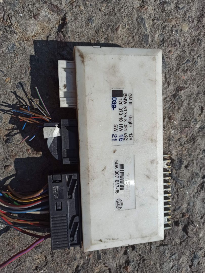 блок комфорта BMW 5 серия E39 1999, 2.5 л., бензин, 8381492 - фото №1