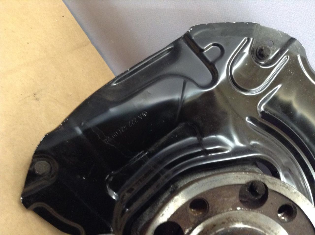 защитный кожух тормозного механизма Mercedes-Benz S-Класс W222/C217/A217 2015, 3.0 л., OM 642.861, дизель, АКПП, седан, A2224210920 - фото №1