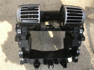 дефлектор обдува салона Smart 2011, 1.0 л., M 132.930, бензин, АКПП, серебристый, купе, правый руль, A4518300354