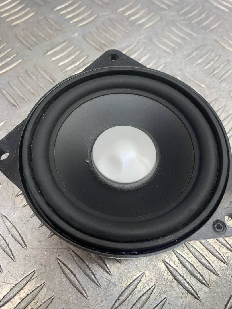 динамик высокочастотный (пищалка) BMW 5 серия G30/G31 2017, 9368383 - фото №1