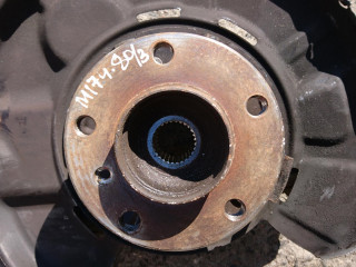 ступица задняя левая BMW 2013, 2.0 л., N47 D20 C, дизель, АКПП, хетчбэк 5 дв., правый руль