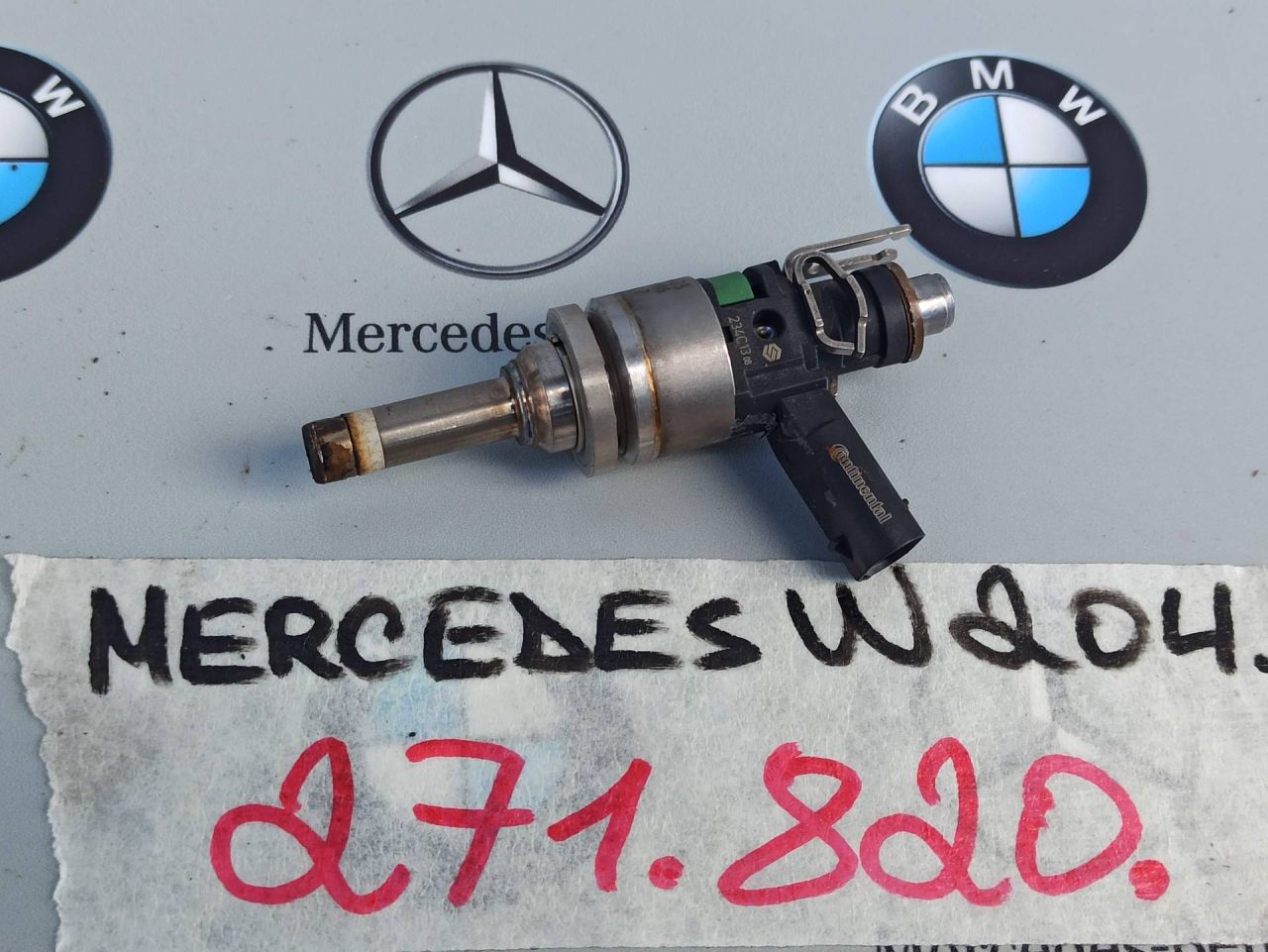 форсунка Mercedes-Benz 2013, 2.0 л., бензин, A2710780823 - фото №1