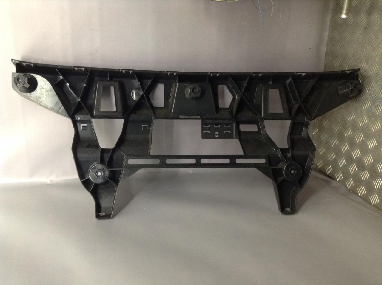 крепление бампера BMW X6 F16 2017, 3.0 л., N57 D30 B, дизель, АКПП, внедорожник 5 дв., 7349376 - фото №1