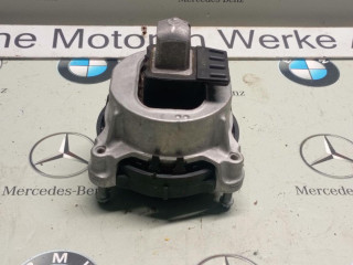 подушка крепления двигателя BMW 2023, 2.0 л., бензин, 416, 6860496