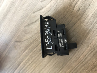 кнопка стеклоподъемника двери BMW 3 серия E90/E91/E92/E93 [рестайлинг] 2008, 2.0 л., N47 D20 C, дизель, АКПП, универсал, 6945874