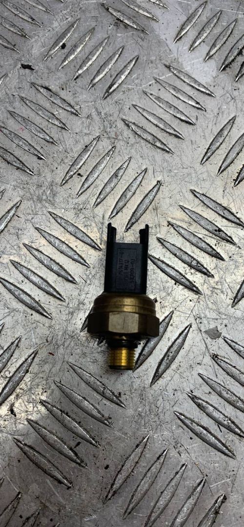 Клапан ТНВД BMW 2010, 3.0 л., N55 B30 A, бензин, 7614317 - фото №1