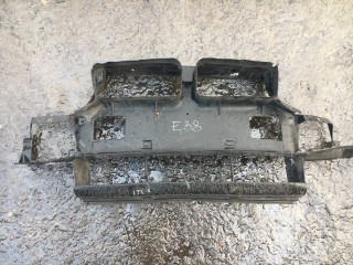 воздуховод (дефлектор) радиатора BMW 7 серия E38 [рестайлинг] 1999, 4.4 л., бензин, АКПП, седан