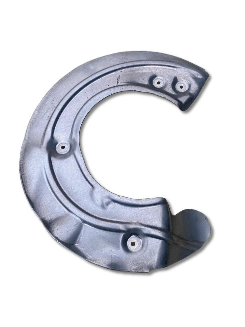 защитный кожух тормозного механизма BMW 2023, 3.0 л., B58 B30 A, бензин, 475, 6878311 - фото №1