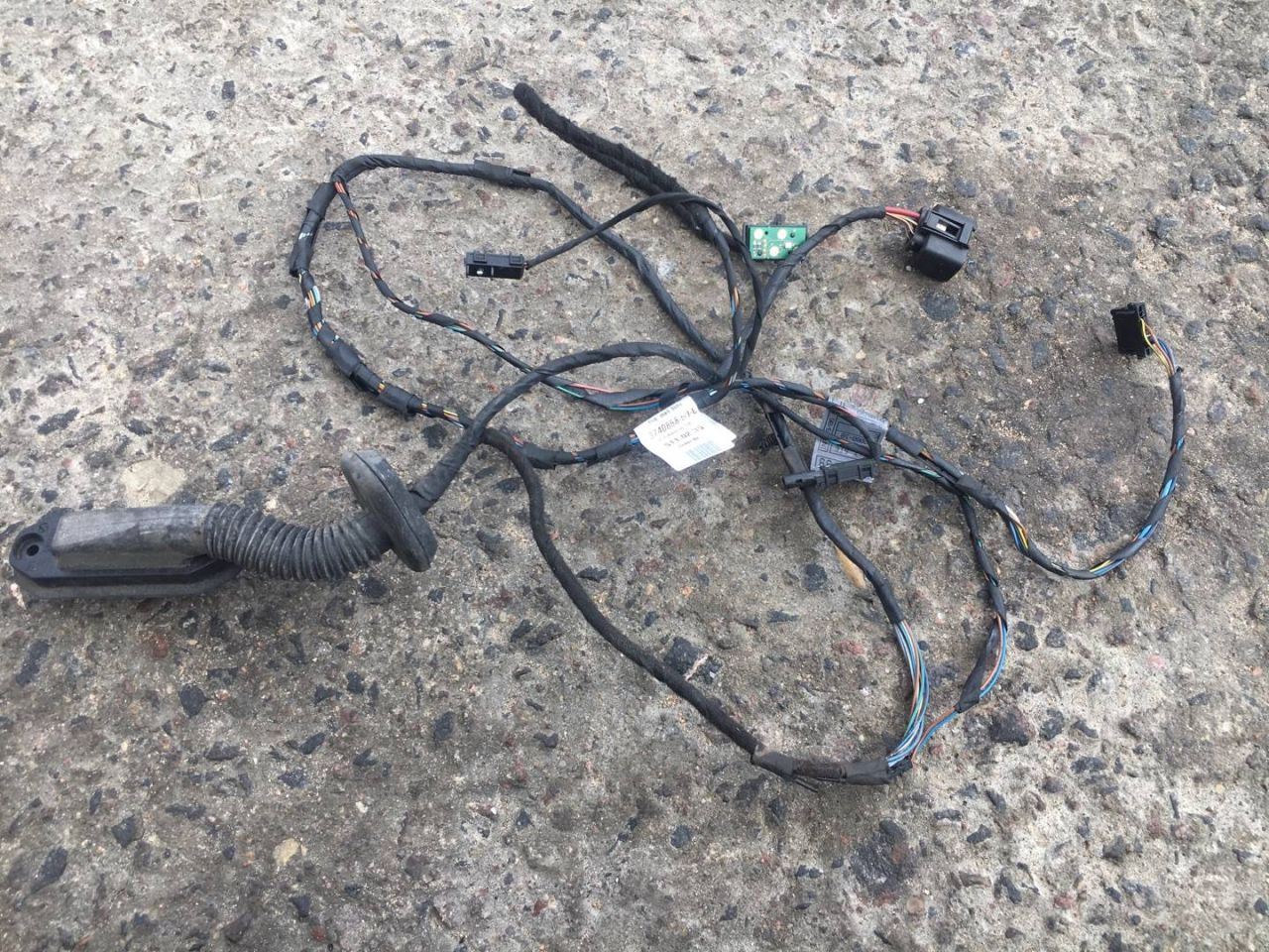 дверная проводка BMW 5 серия E60/E61 2007, 3.0 л., N54 B30 A, бензин, АКПП, белый, седан, задний привод, 9120799, 3740858 - фото №1