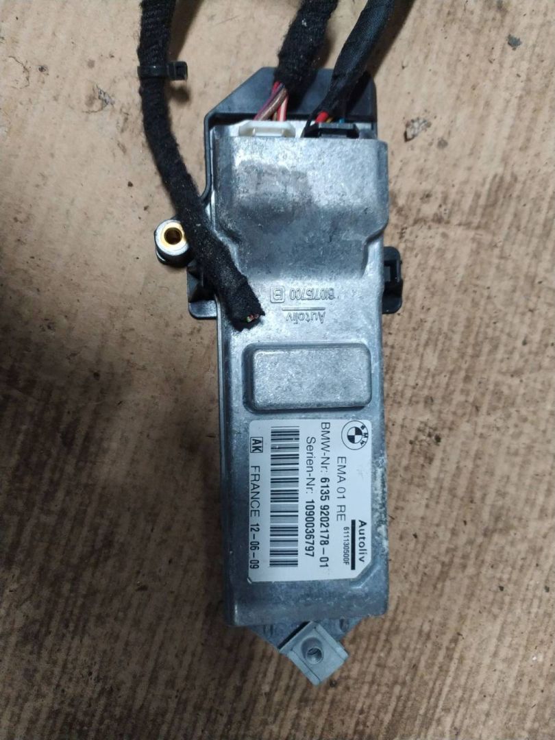 блок управления ремнем безопасности BMW 7 серия F01/F02 2009, 4.4 л., N63 B44 A, бензин, 9202178 - фото №1