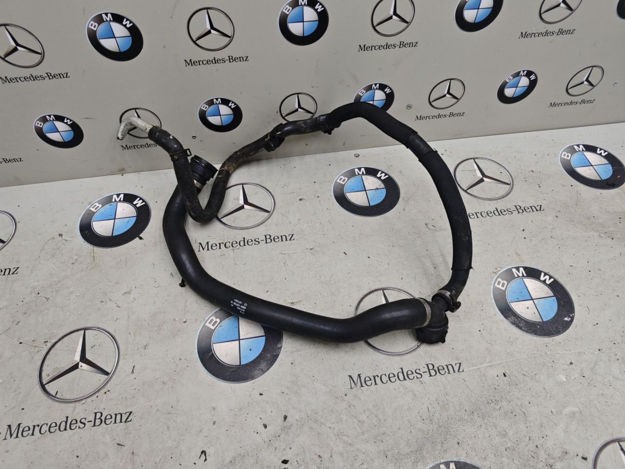 патрубок радиатора BMW 2 серия Active Tourer F45 2015, 2.0 л., B48 A20 A, бензин, 7617363 - фото №1