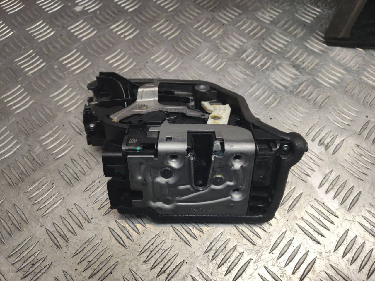 замок двери задней правой BMW X5 F15 2016, 4.0 л., дизель, 7362794 - фото №1