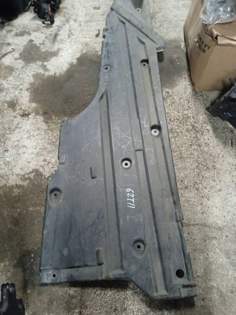 защита днища Mercedes-Benz SLK-Класс R171 2006, 3.5 л., M 272.963, бензин, АКПП, серебристый, кабриолет, A1716190138 - фото №1