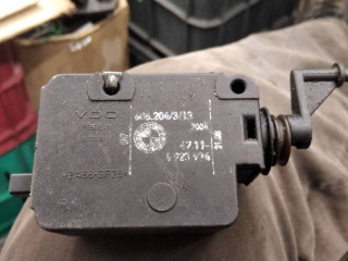 активатор замка крышки топливного бака BMW 3 серия E46 2002, 2.0 л., дизель, АКПП, седан, 6923973, 67116923973