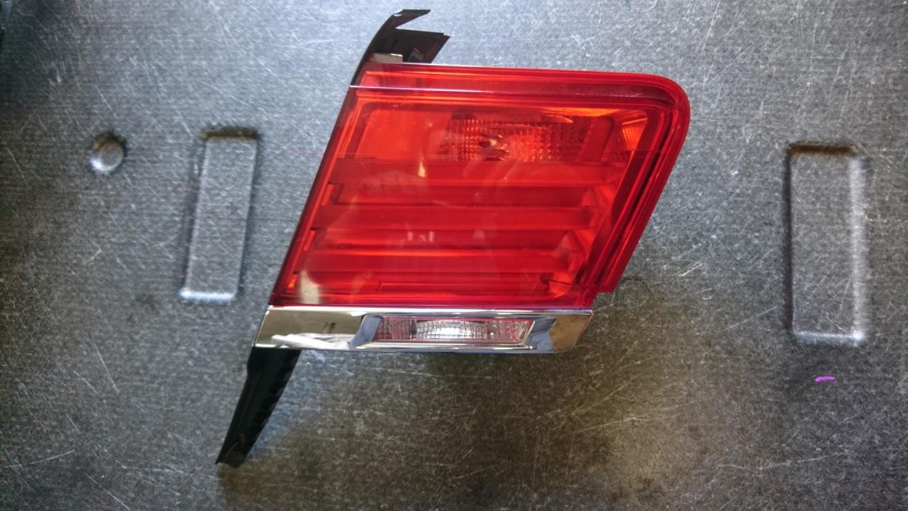 фонарь крышки багажника правый BMW 7 серия F01/F02 2010, 4.4 л., N63 B44 A, бензин, АКПП, седан, 7182206 - фото №1