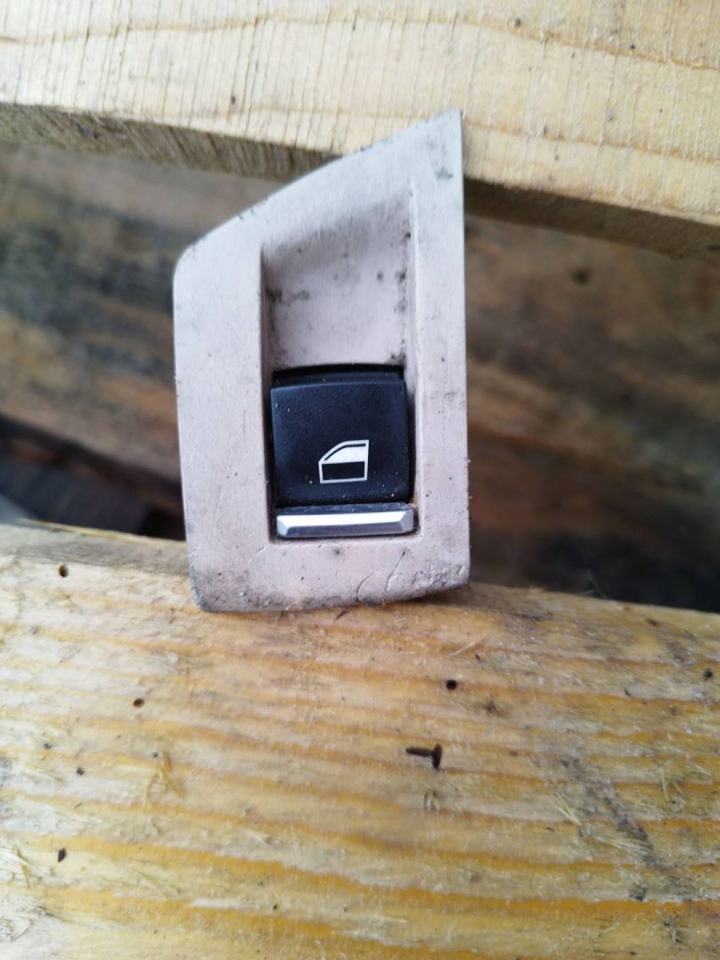 кнопка стеклоподъемника двери задней левой BMW 2010, 9183547 - фото №1