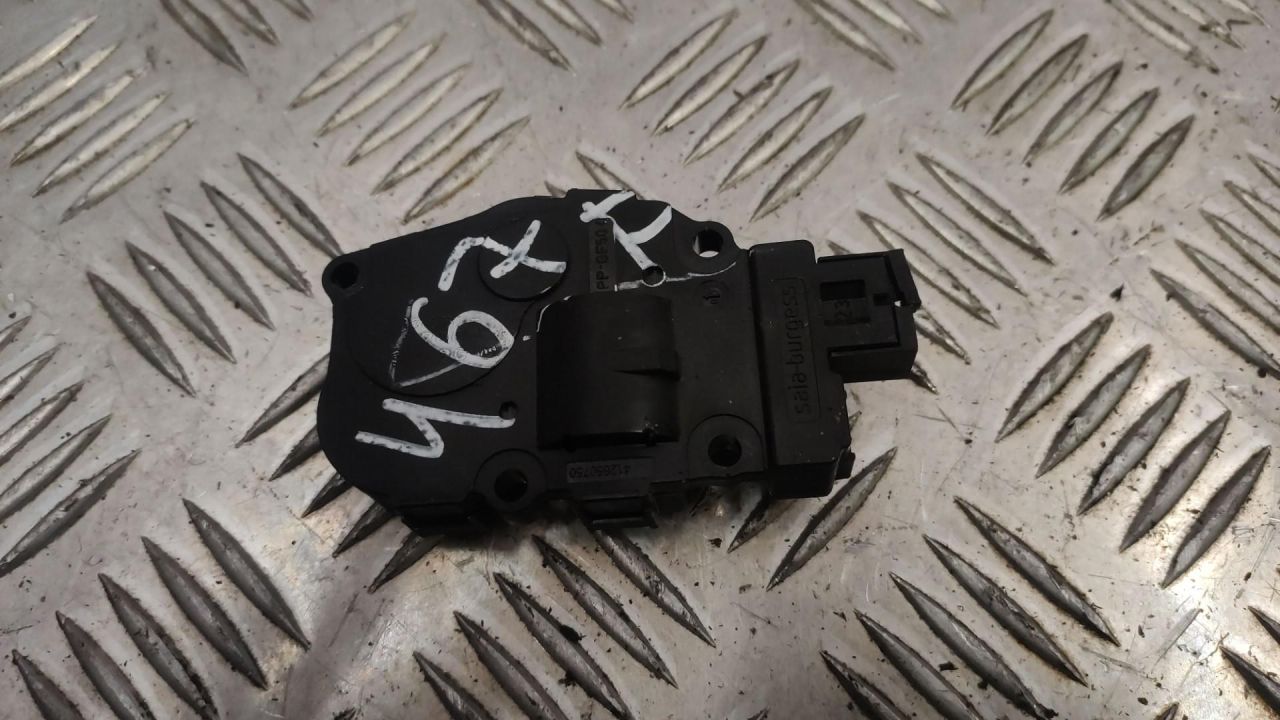 моторчик заслонки печки BMW X5 E70 2008, 4.8 л., N62 B48 B, бензин, АКПП, белый, внедорожник 5 дв., 9298880 - фото №1