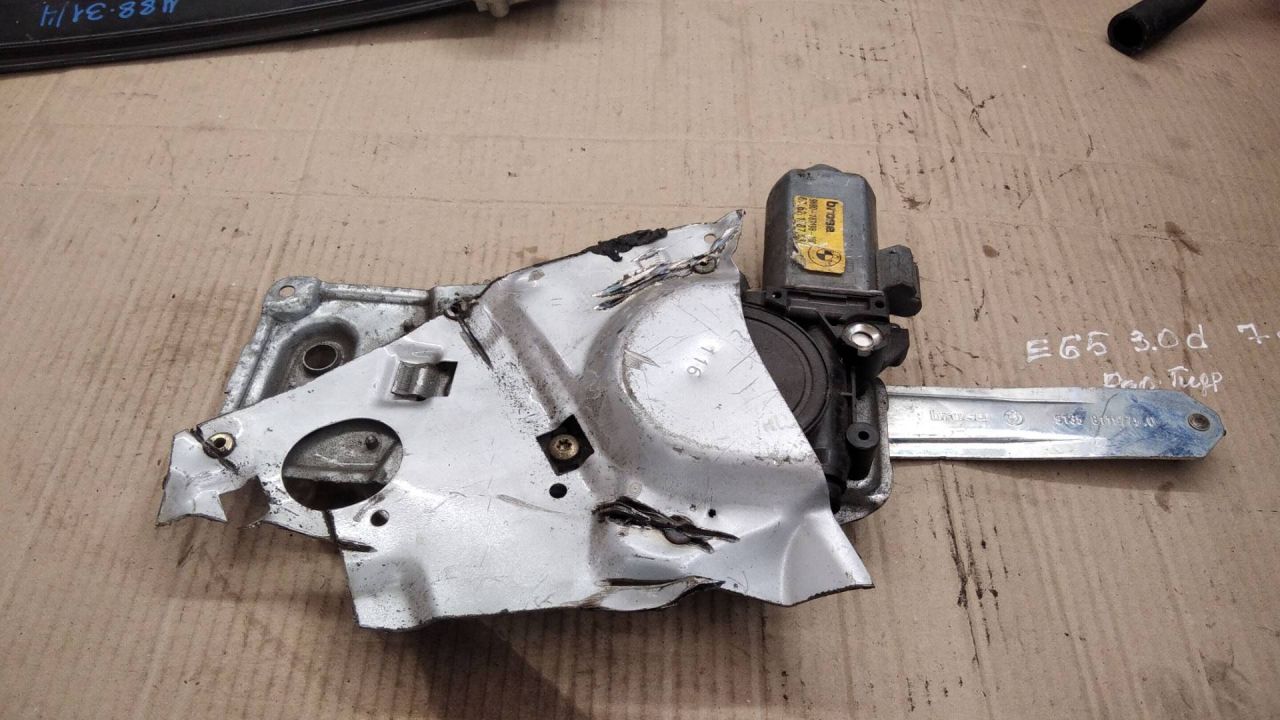 стеклоподъемник задний правый BMW 3 серия E36 1996, универсал, 8119775, 8119776 - фото №1