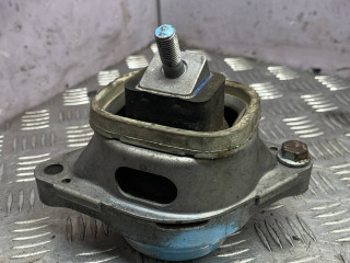 подушка крепления двигателя Land Rover Range Rover 3 поколение [2-й рестайлинг] 2012, 4.4 л., 448DT, дизель, АКПП, внедорожник 5 дв.