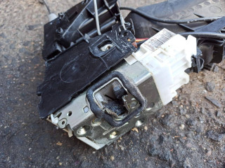 замок двери передней правой Mercedes-Benz GL-Класс X164 2007, 3.0 л., OM 642.940, дизель, АКПП, серебристый, внедорожник 5 дв.