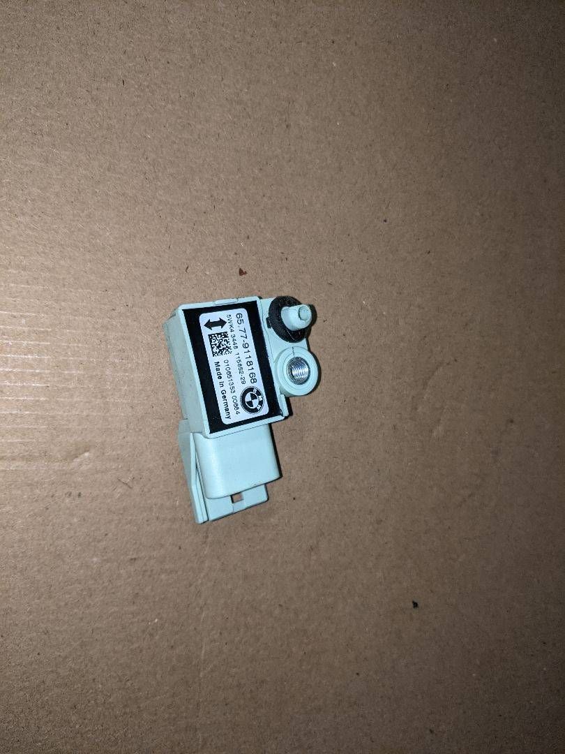 датчик удара BMW X5 E70 2007, 4.8 л., N62 B48 A, бензин, АКПП, 9118168 - фото №1