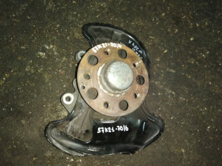 кулак поворотный правый Mercedes-Benz C-Класс W204/S204/C204 [рестайлинг] 2011, 2.1 л., OM 651.913, дизель, АКПП, универсал, A2044202644