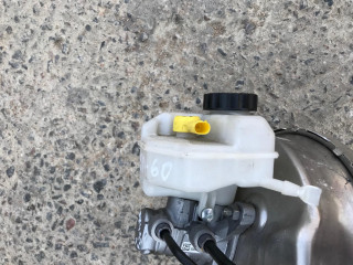 бачок тормозной жидкости BMW 5 серия G30/G31 2017, 3.0 л., B57 D30 A, дизель, АКПП, седан, 6871185