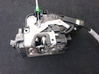 замок двери задней левой Mercedes-Benz M-Класс W166 2015, 3.0 л., OM 642.826, дизель, АКПП, cthsq, внедорожник 5 дв., A0997301135