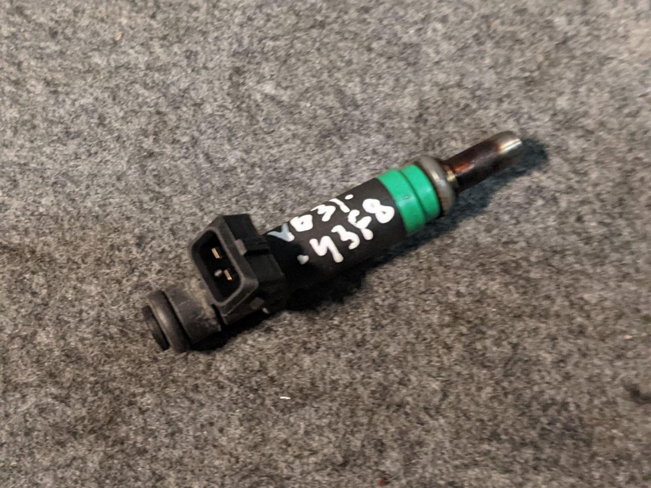 форсунка BMW X5 E70 2009, 4.8 л., N62 B48 A, бензин, АКПП, внедорожник 5 дв., 13647525721, 7525721 - фото №1