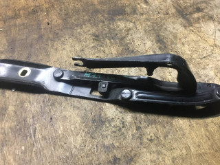 петля крышки багажника BMW 5 серия E39 [рестайлинг] 2002, 2.9 л., дизель, АКПП, седан