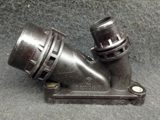 фланец (тройник) системы охлаждения BMW 5 серия E60/E61 [рестайлинг] 2009, 2.0 л., N47 D20 A, дизель, АКПП, седан, 7800048