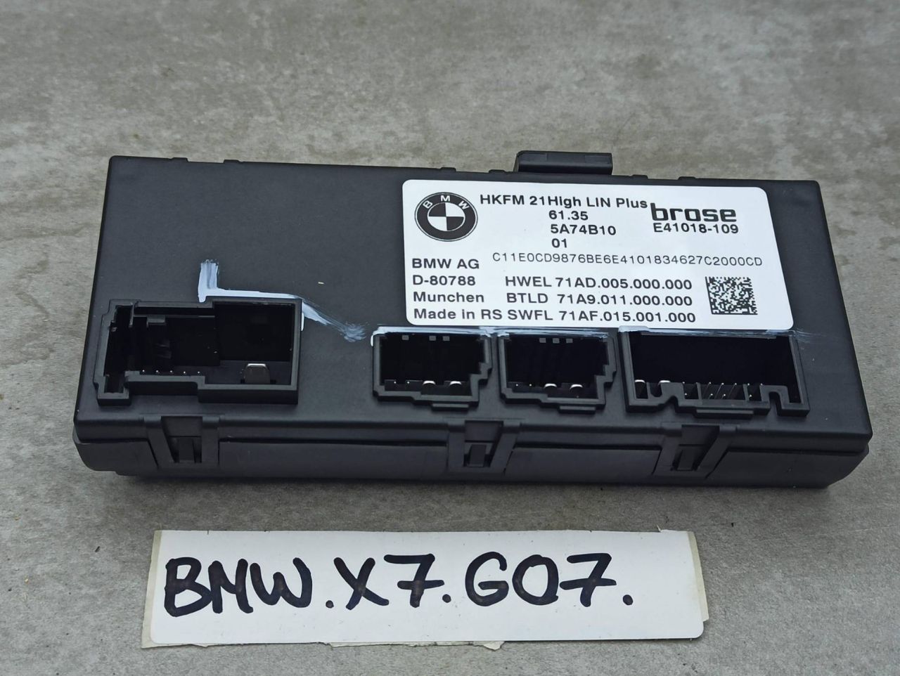 блок управления крышкой багажника BMW 2023, 3.0 л., B58B30, бензин, 475, полный привод, 5A74B10 - фото №1