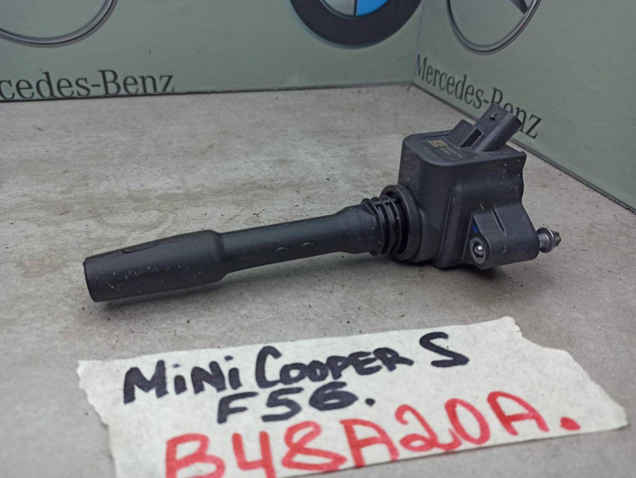 катушка зажигания Mini Cooper S 3 поколение 2015, 2.0 л., B48 A20 A, бензин, 7619385 - фото №1