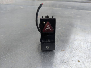 кнопка аварийной сигнализации Mercedes-Benz C-Класс W204/S204 2009, 3.0 л., M 272.948, бензин, A2048706858