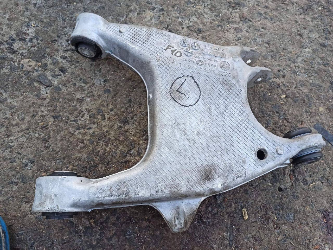 рычаг задний левый BMW 2010, 3.5 л., бензин, 6794875 - фото №1