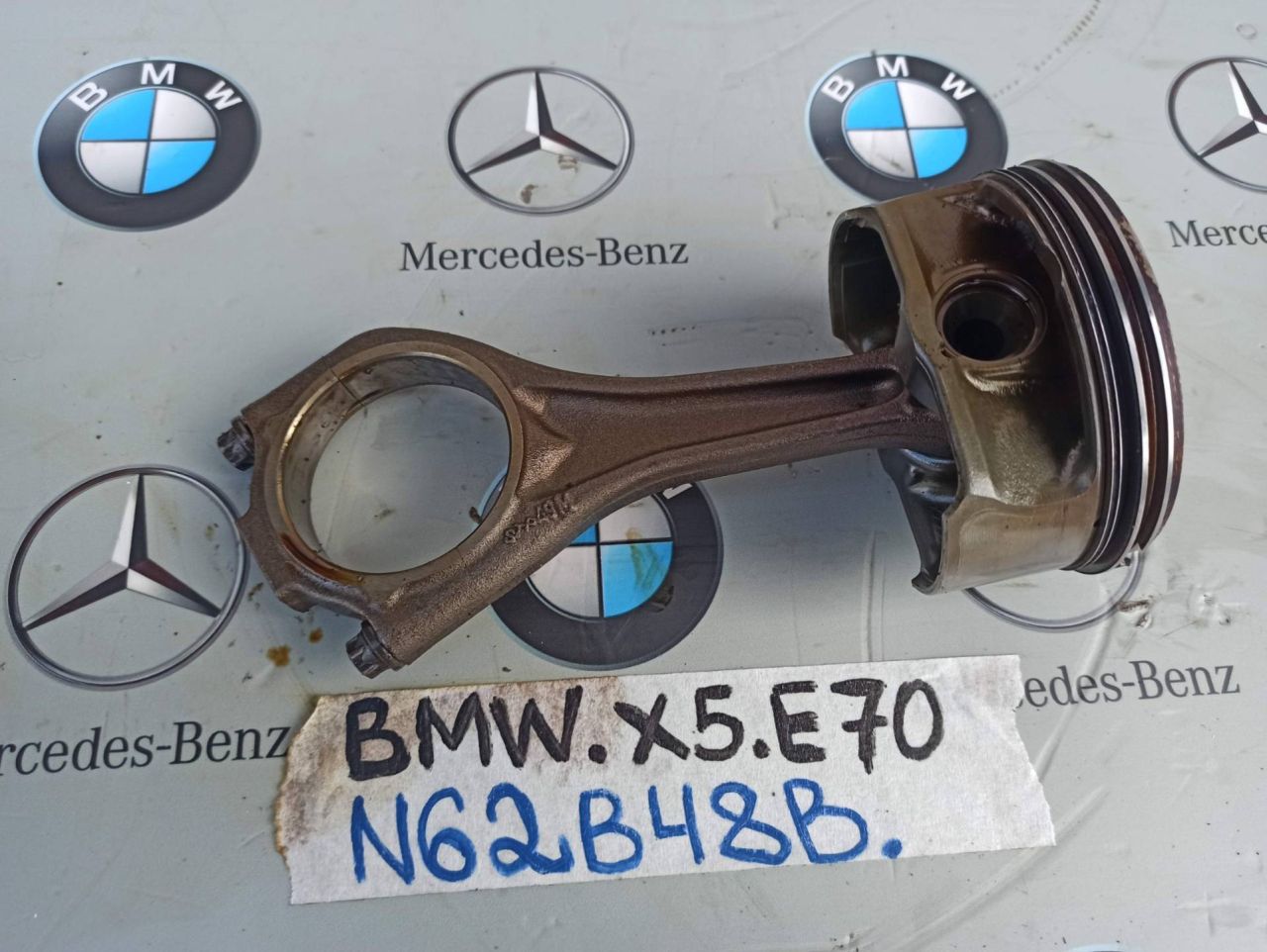 поршень BMW X5 E70 2009, 4.8 л., бензин - фото №1