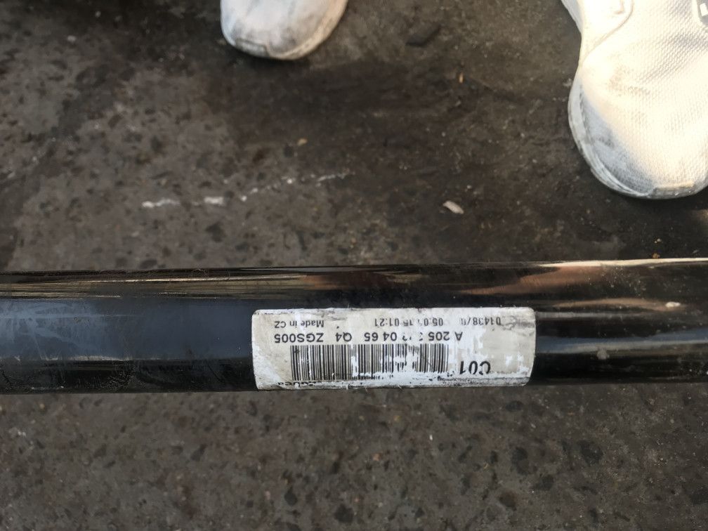 стабилизатор подвески передний Mercedes-Benz C-Класс W205/S205/C205 2015, 2.1 л., OM 651.921, дизель, АКПП, универсал, A2053070465 - фото №1