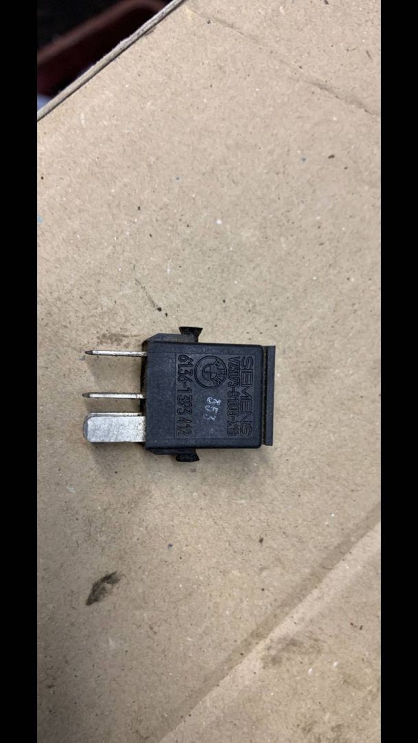 реле (прочие) BMW 7 серия E32 1994, 1393412 - фото №1