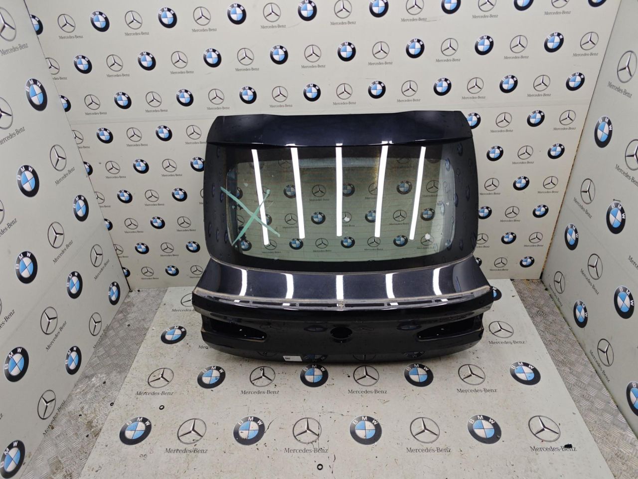 крышка багажника (дверь 3-5) BMW 2023, 475 - фото №1