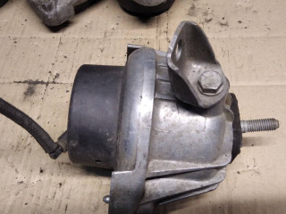 подушка крепления двигателя BMW 3 серия E90/E91/E92/E93 [рестайлинг] 2008, 2.0 л., дизель, 1398111