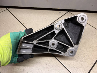 кронштейн двигателя BMW 2013, 2.0 л., N20 B20 B, бензин, 6781233