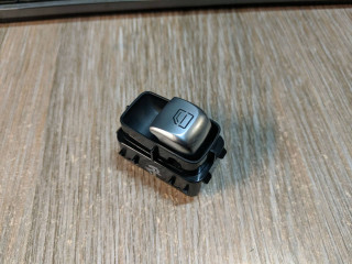 кнопка стеклоподъемника двери Mercedes-Benz C-Класс W205/S205/C205 2015, A2229052203