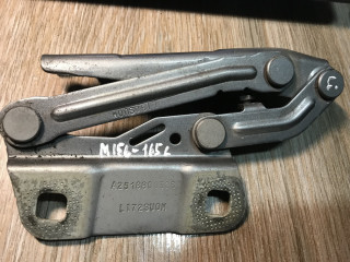 петля капота левая Mercedes-Benz M-Класс W164 [рестайлинг] 2010, 3.0 л., OM 642.820, дизель, АКПП, серебристый, внедорожник 5 дв., правый руль, A2518800328