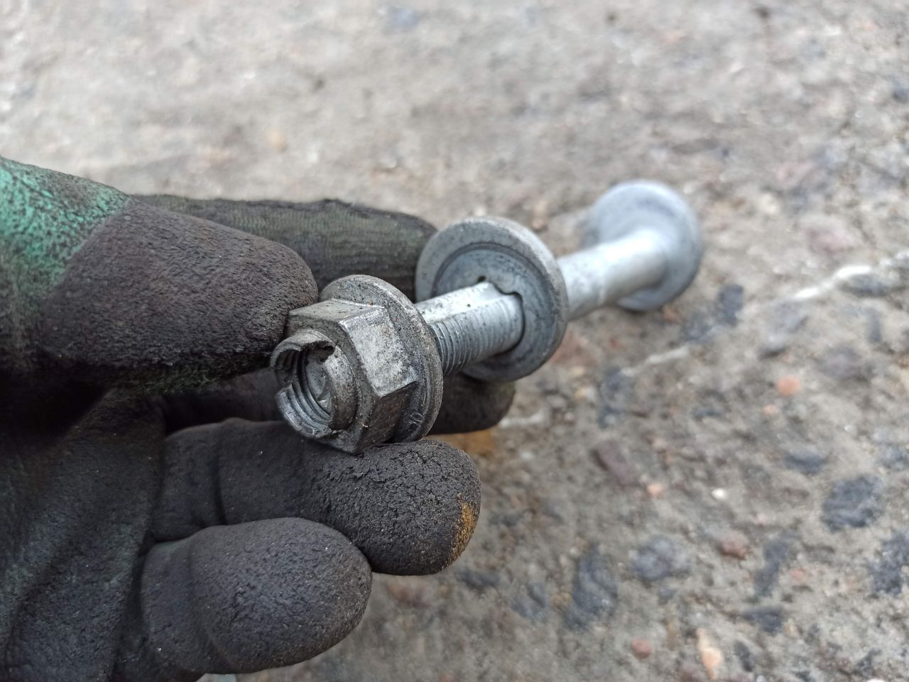 болт развальный BMW 7 серия F01/F02 2011, 3.0 л., N54 B30 A, бензин, седан - фото №1