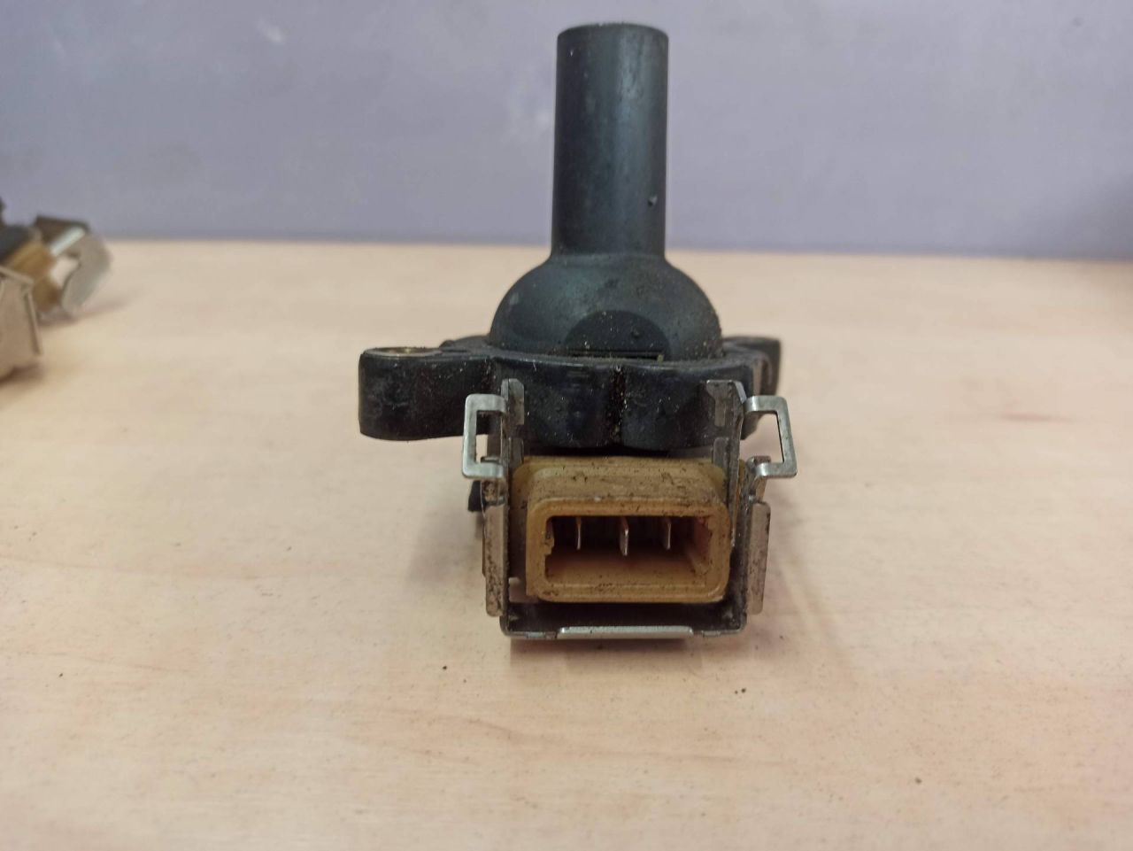 катушка зажигания BMW 5 серия E39 1998, 2.0 л., бензин, 1748017 - фото №1