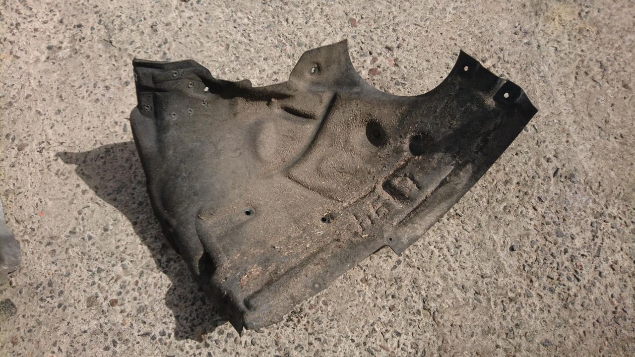 защита арок передняя левая (подкрылок) BMW 2013, 2.0 л., N47 D20 C, дизель, АКПП, хетчбэк 5 дв., правый руль, 51717288907, 7288907 - фото №1