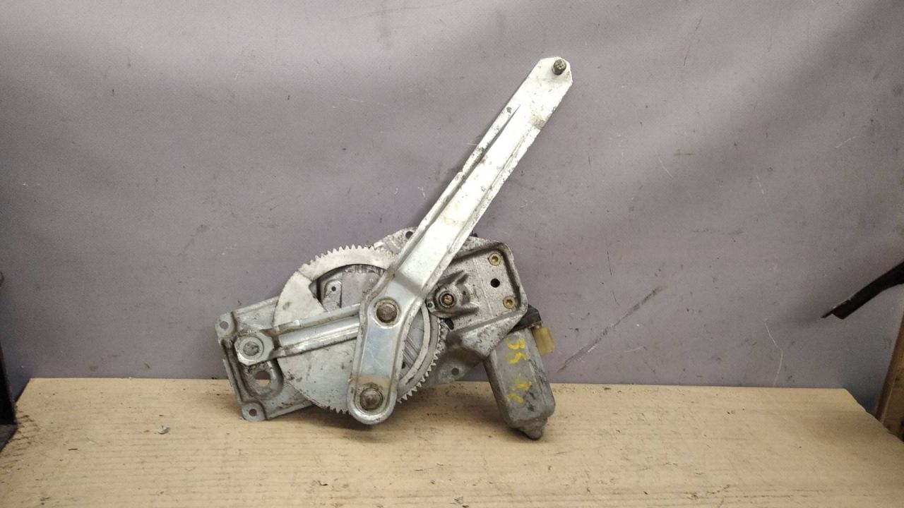 стеклоподъемник задний правый BMW 3 серия E36 1996, универсал, 8119775, 8119776 - фото №1