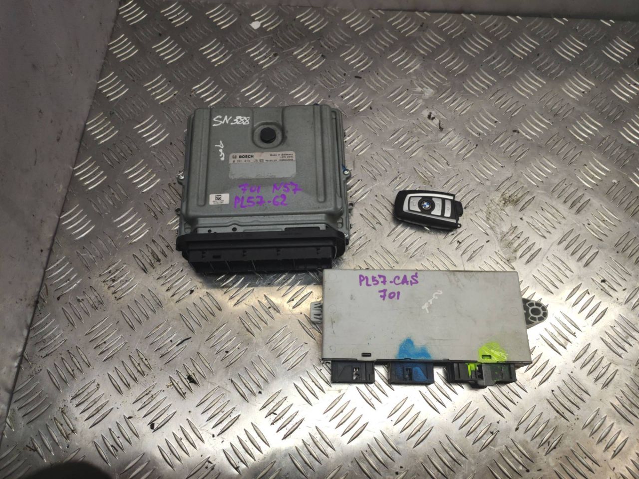 комплект для запуска (заводки) авто BMW 7 серия F01/F02 2009, 3.0 л., N57 D30 A, дизель, АКПП, седан, 0281016125 - фото №1